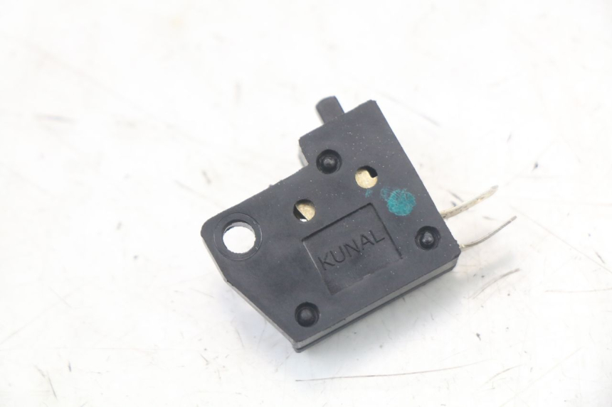 photo de RIGHT STOP LIGHT SWITCH ROYAL ENFIELD CONTINENTAL GT 650 (2019 - 2024)