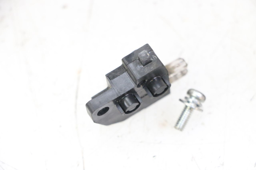 photo de RIGHT STOP LIGHT SWITCH PEUGEOT SATELIS 125 (2013 - 2018)