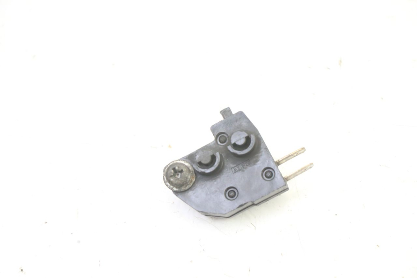 photo de RIGHT STOP LIGHT SWITCH PEUGEOT SATELIS 125 (2013 - 2018)