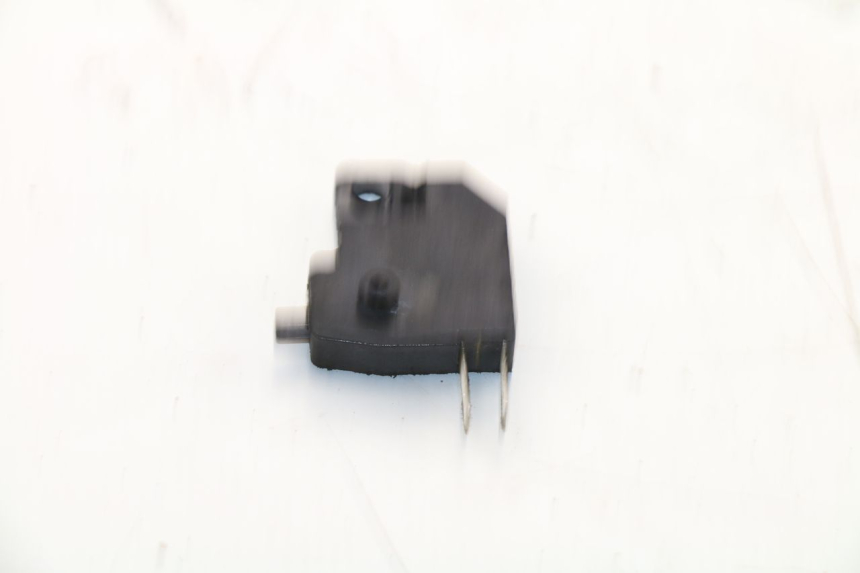 photo de RIGHT STOP LIGHT SWITCH ZNEN SPEEDER 50 (2012 - 2016)