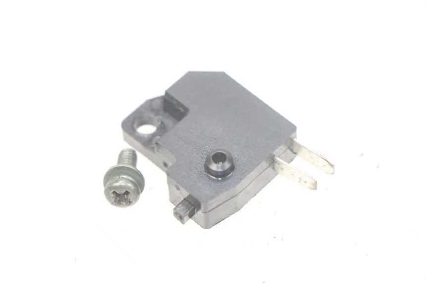 photo de RIGHT BRAKE LIGHT SWITCH SYM ORBIT III 3 4T 50 (2018 - 2021)