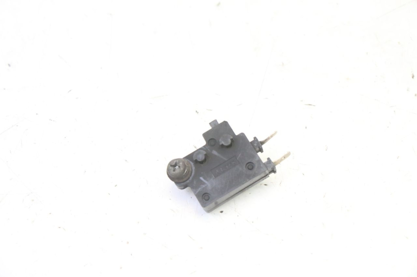 photo de RIGHT BRAKE LIGHT SWITCH YAMAHA TDM ABS 900 (2002 - 2014)