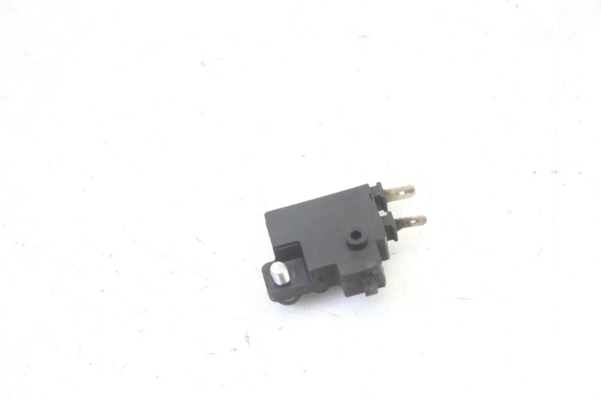 photo de RIGHT BRAKE LIGHT SWITCH YAMAHA TDM ABS 900 (2002 - 2014)