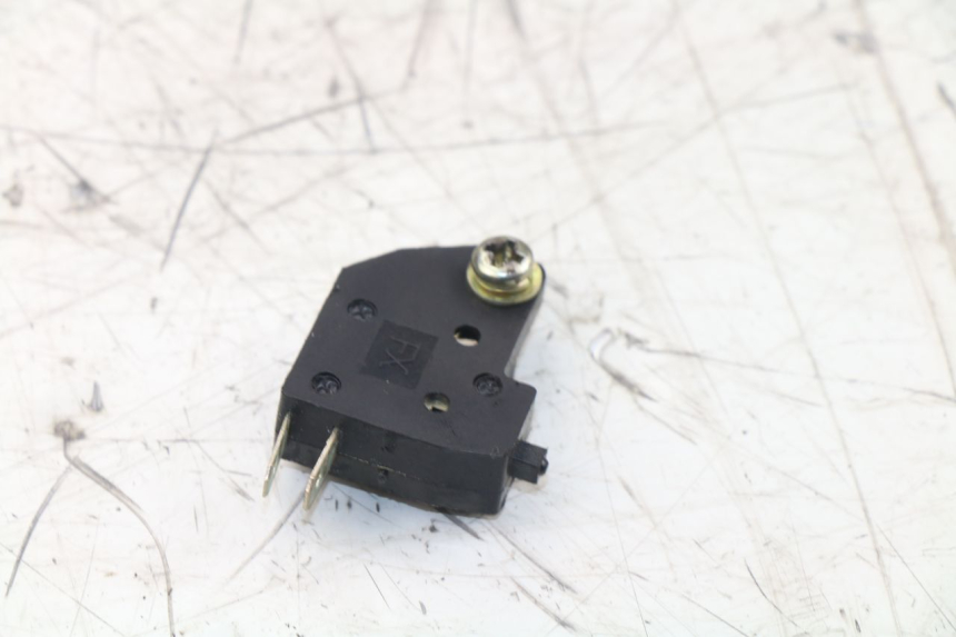 photo de RIGHT STOP LIGHT SWITCH TNT MOTOR ROMA 10' 2T 50 (2011 - 2018)