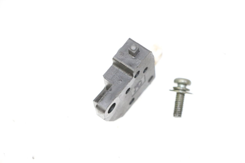 photo de RIGHT STOP LIGHT SWITCH PEUGEOT TWEET 4T 50 (2018 - 2020)