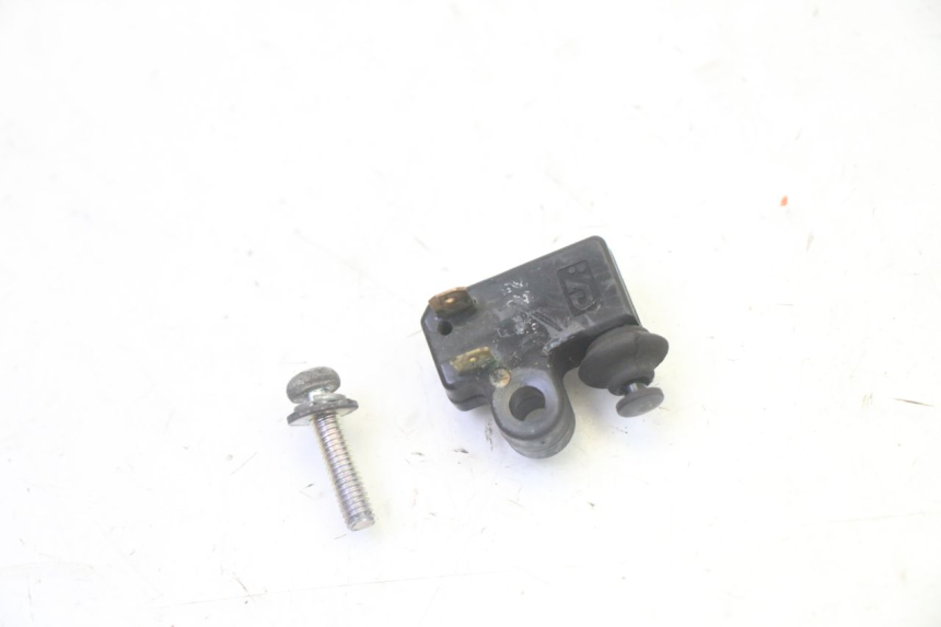 photo de RIGHT STOP LIGHT SWITCH YAMAHA X-MAX XMAX 125 (2010 - 2014) - Zoom on usage condition
