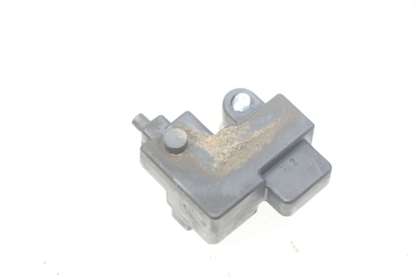 photo de RIGHT BRAKE LIGHT SWITCH YAMAHA FJR ABS 1300 (2006 - 2012)