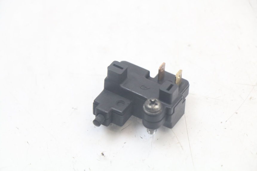 photo de RIGHT BRAKE LIGHT SWITCH YAMAHA FJR ABS 1300 (2006 - 2012)