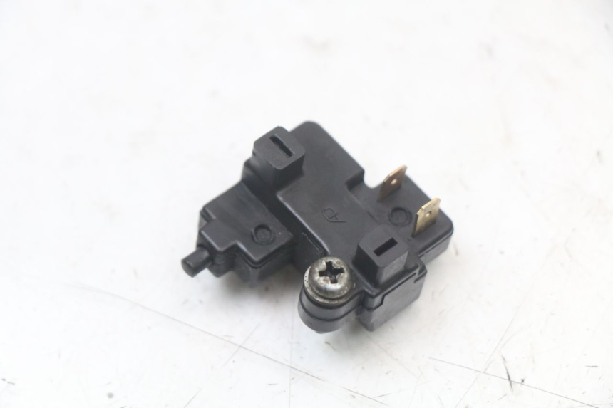 photo de RIGHT BRAKE LIGHT SWITCH YAMAHA FJR ABS 1300 (2006 - 2012)