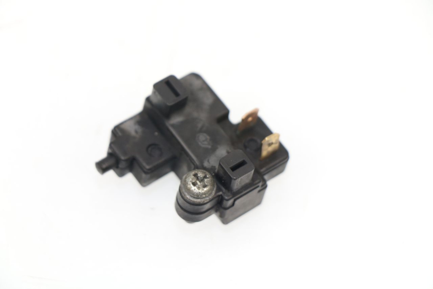 photo de RIGHT BRAKE LIGHT SWITCH YAMAHA FJR ABS 1300 (2006 - 2012)