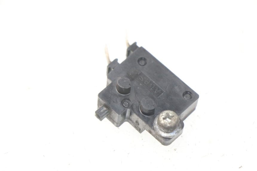 photo de RIGHT STOP LIGHT SWITCH YAMAHA FZ8 800 (2010 - 2016)