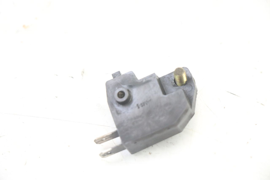 photo de RIGHT STOP LIGHT SWITCH YAMAHA FZS FAZER 600 (2001 - 2003)