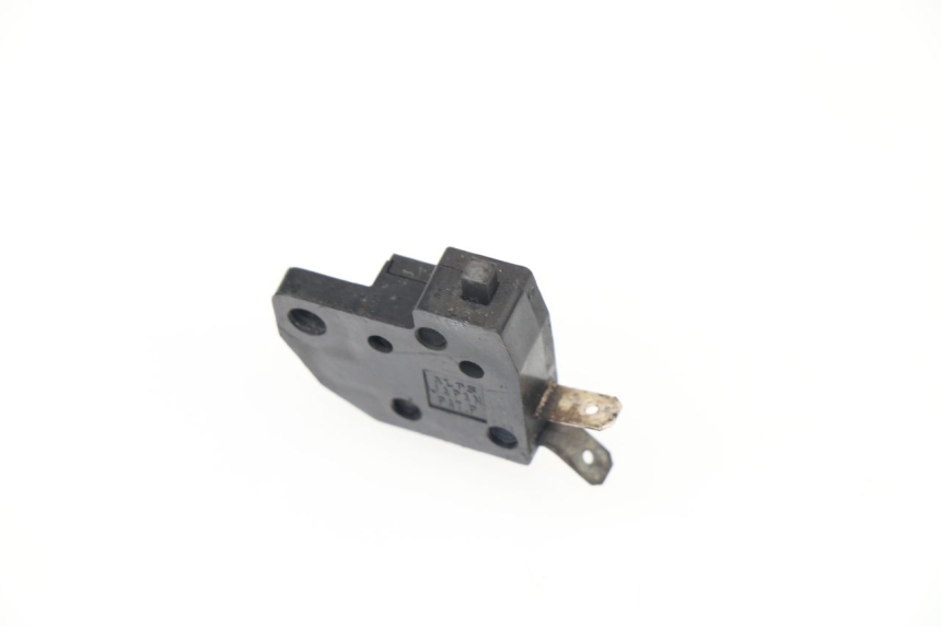 photo de RIGHT STOP LIGHT SWITCH YAMAHA XJR 1200 (1995 - 1999)