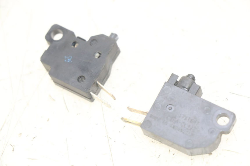 photo de STOP LIGHT SWITCH YAMAHA D'ELIGHT DELIGHT 125 (2017 - 2020)