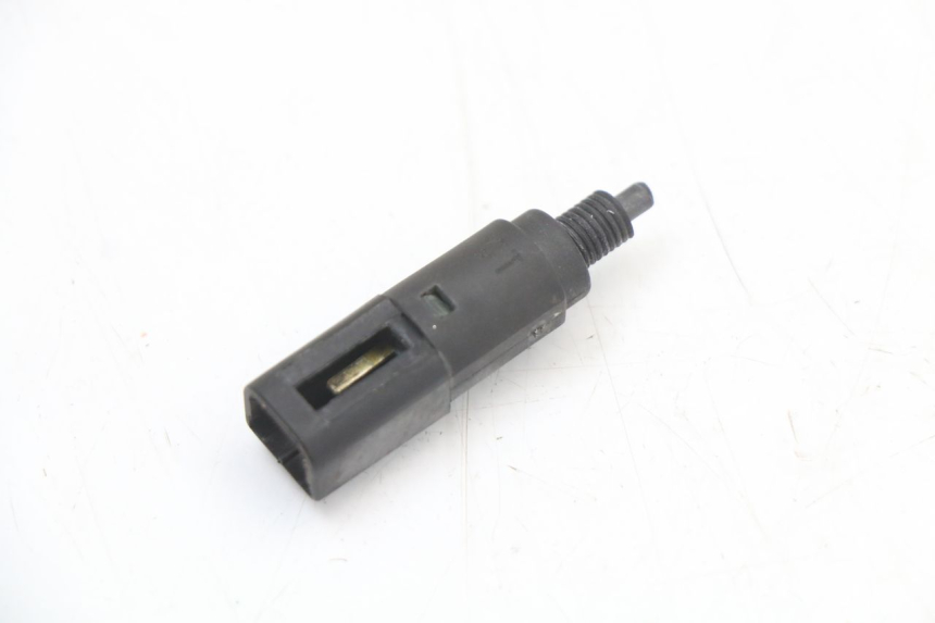photo de STOP LIGHT SWITCH PIAGGIO FLY 4T 50 (2004 - 2010)
