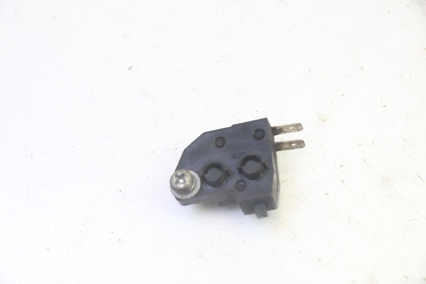 photo de LEFT BRAKE LIGHT SWITCH SUZUKI BURGMAN 125 (2007 - 2014)
