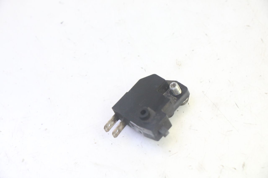 photo de LEFT BRAKE LIGHT SWITCH SUZUKI BURGMAN 125 (2007 - 2014)