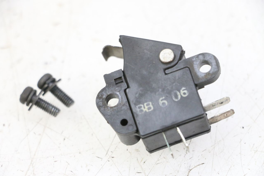 photo de LEFT STOP LIGHT SWITCH HONDA FES S-WING SWING ABS 125 (2007 - 2015)