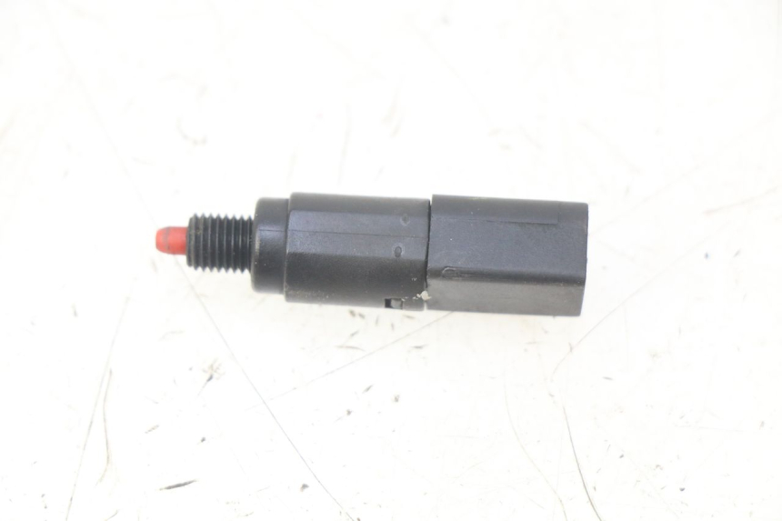 photo de LEFT STOP LIGHT SWITCH PIAGGIO MP3 125 (2006 - 2014)