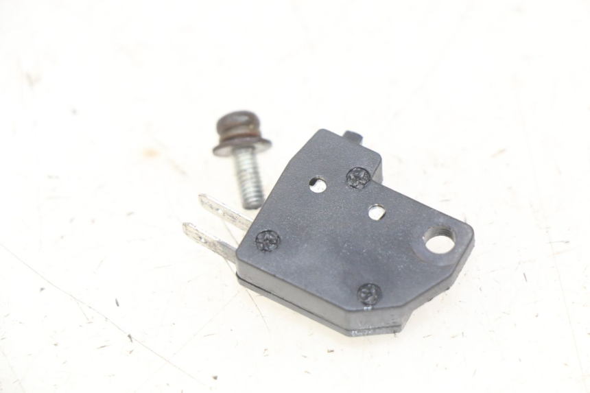 photo de LEFT BRAKE LIGHT SWITCH PEUGEOT SATELIS 125 (2006 - 2009)