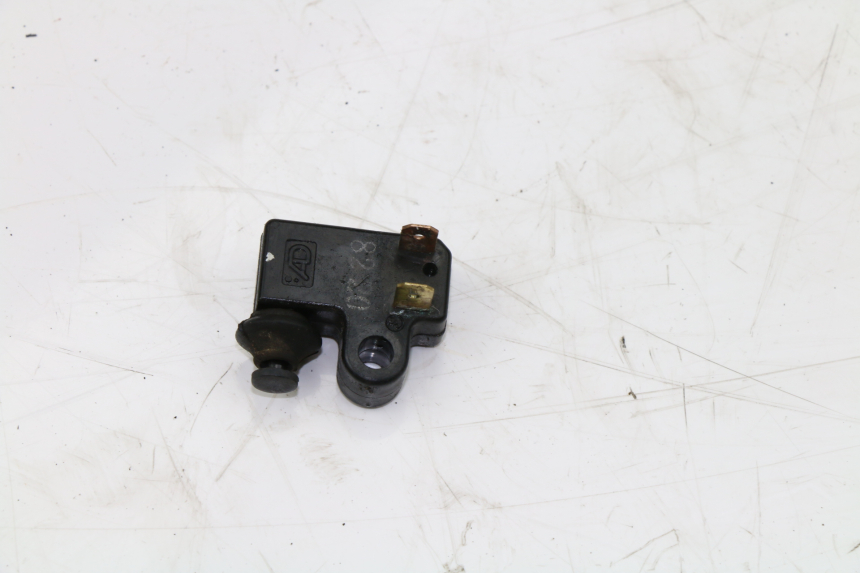 photo de LEFT BRAKE LIGHT SWITCH YAMAHA X-MAX XMAX 250 (2006 - 2009)