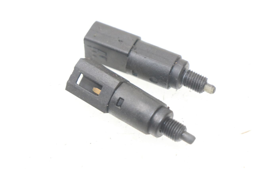 photo de STOP LIGHT SWITCH PIAGGIO LIBERTY 4T 50 (2004 - 2008)