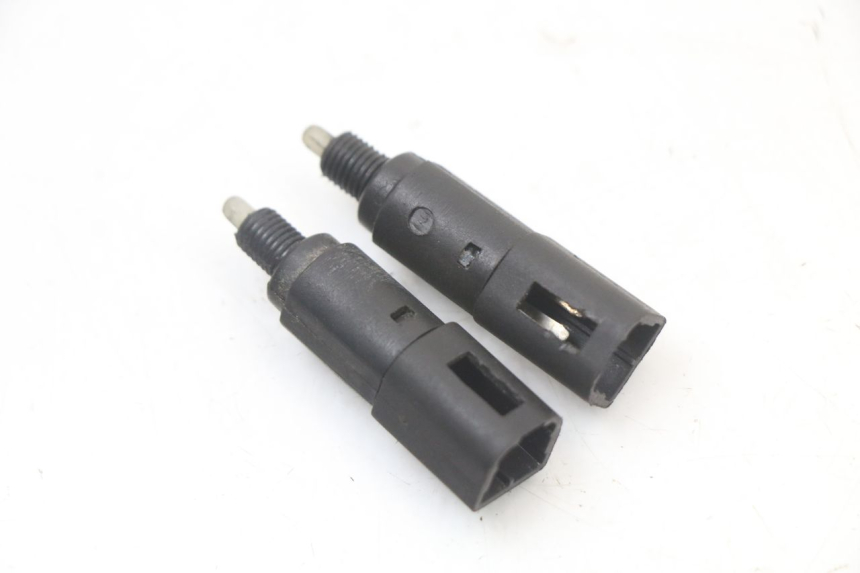 photo de STOP LIGHT SWITCH PIAGGIO LIBERTY 4T 50 (2004 - 2008)