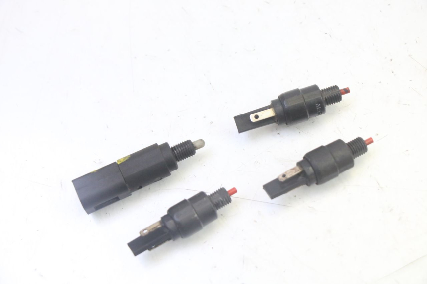 photo de STOP LIGHT SWITCH PIAGGIO MP3 LT 300 (2010 - 2016)