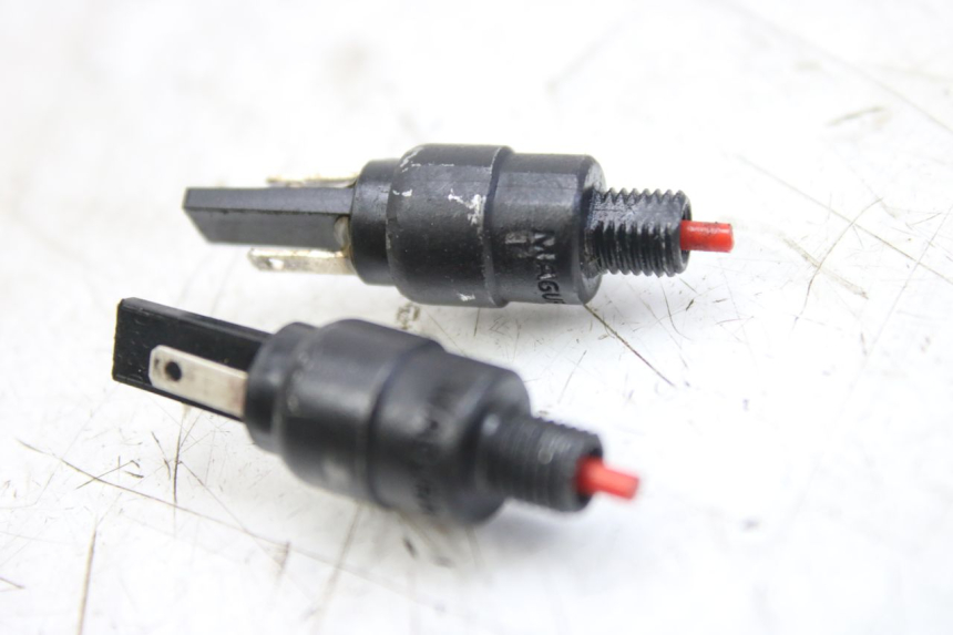 photo de STOP LIGHT SWITCH PIAGGIO NEW TYPHOON 50 (2018 - 2021)