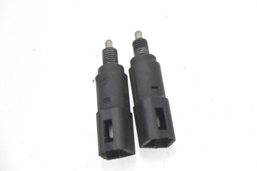 photo de STOP LIGHT SWITCH PIAGGIO NRG 50 (2004 - 2017) - Main view