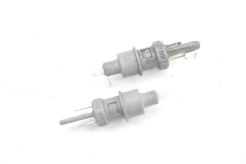 photo de STOP LIGHT SWITCH PEUGEOT CITYSTAR 125 (2011 - 2017)