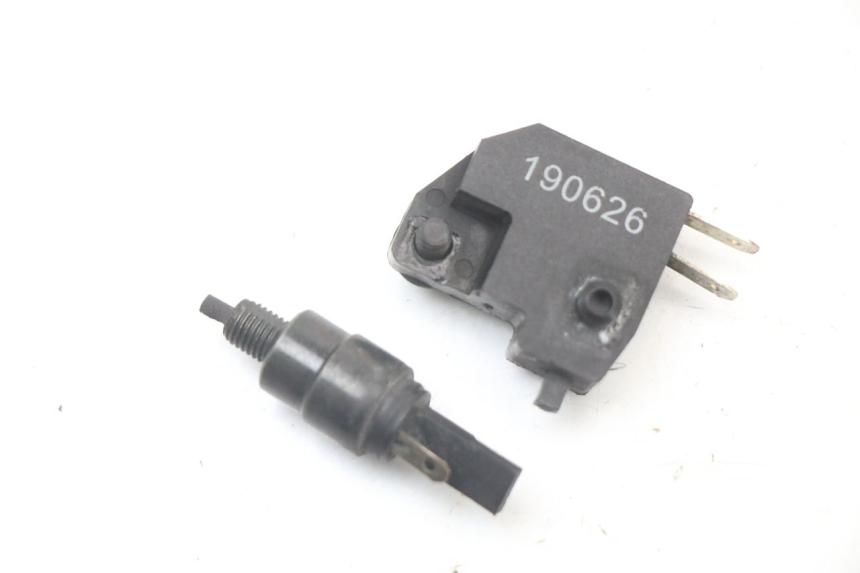 photo de STOP LIGHT SWITCH PEUGEOT KISBEE 2T 50 (2018 - 2022)