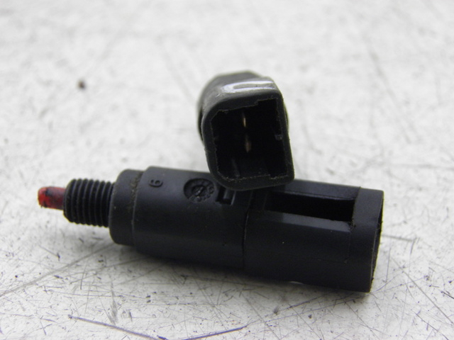 photo de STOP LIGHT SWITCH PIAGGIO FLY 125 (2005 - 2012)