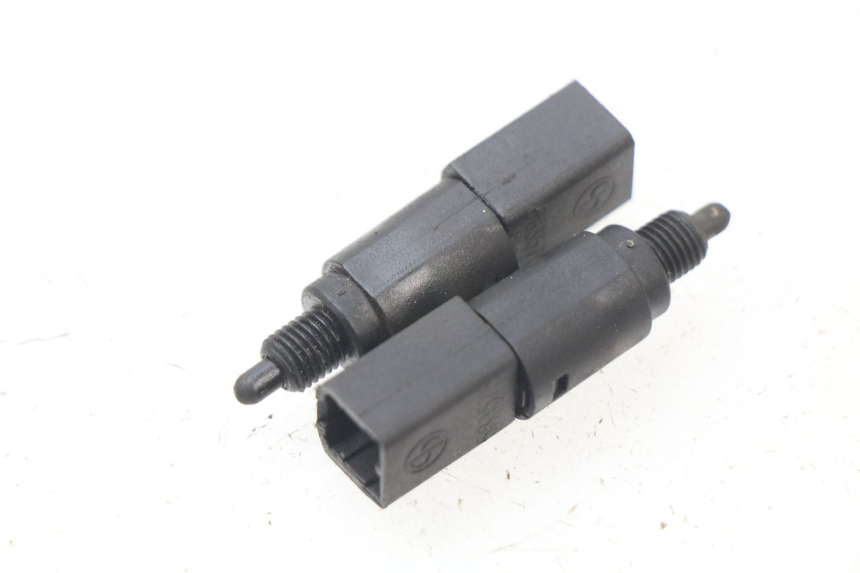 photo de STOP LIGHT SWITCH PIAGGIO FLY 2T 50 (2004 - 2017)