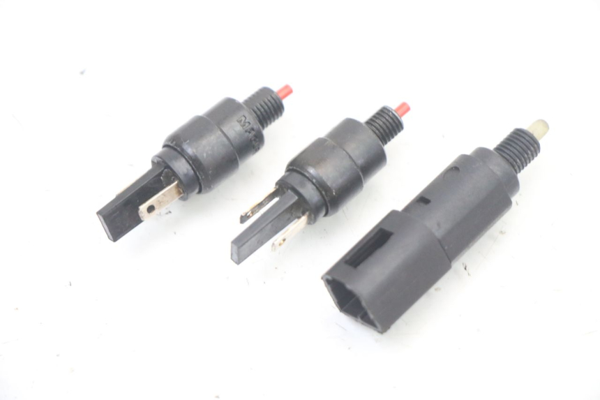 photo de STOP LIGHT SWITCH PIAGGIO MP3 500 (2014 - 2016)