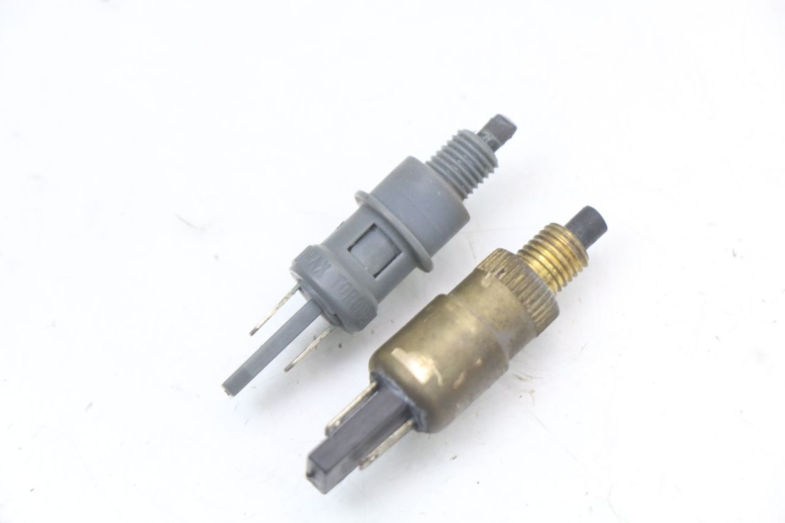 photo de STOP LIGHT SWITCH PIAGGIO ZIP 2T 50 (2009 - 2019)