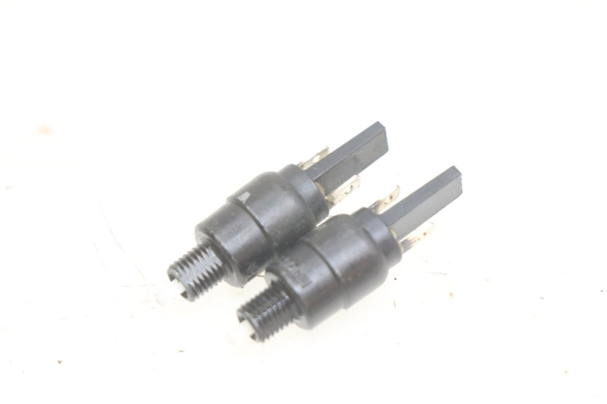 photo de STOP LIGHT SWITCH APRILIA SCARABEO LIGHT 125 (2007 - 2011)