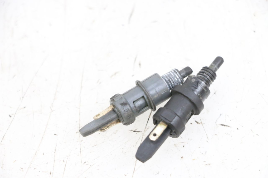 photo de STOP LIGHT SWITCH PEUGEOT SPEEDFIGHT 4 4T EFI 50 (2021 - 2025) - Component detail