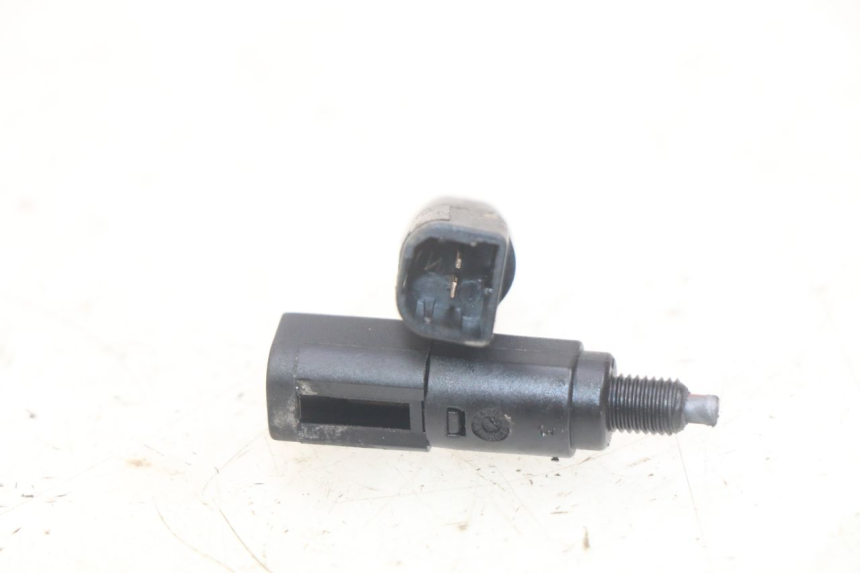 photo de STOP LIGHT SWITCH PIAGGIO X8 125 (2004 - 2007) - Component detail