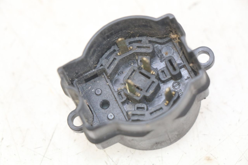 photo de IGNITION SWITCH HONDA FES PANTHEON 125 (2003 - 2007)