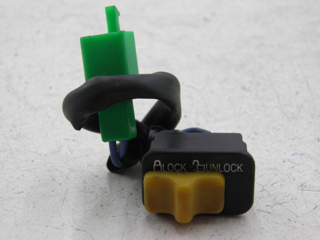 photo de SWITCH PEUGEOT TWEET 4T 50 (2010 - 2014) - Zoom on usage condition