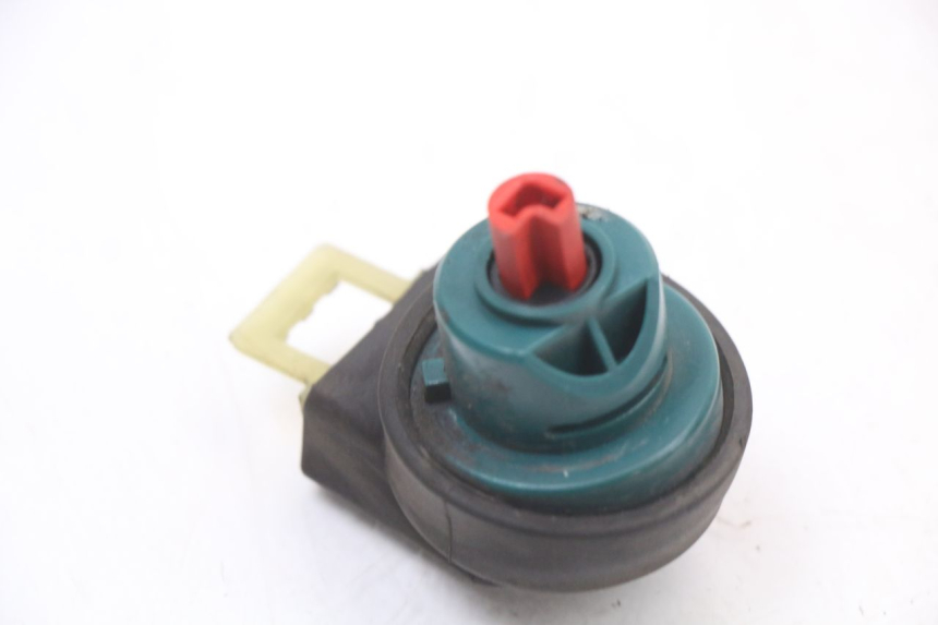 photo de IGNITION SWITCH PIAGGIO X8 125 (2004 - 2007)