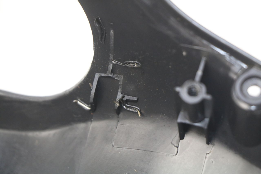 photo de REAR HANDLEBAR COVER KYMCO AGILITY 4T 50 (2018 - 2022)