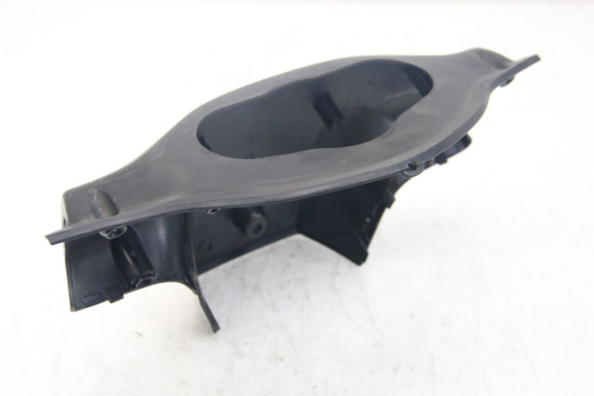 photo de REAR HANDLEBAR COVER KYMCO AGILITY 4T 50 (2005 - 2018)