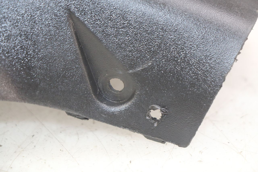 photo de REAR HANDLEBAR COVER MBK BOOSTER NEXT GENERATION 50 (1995 - 1998) - Surface and material condition