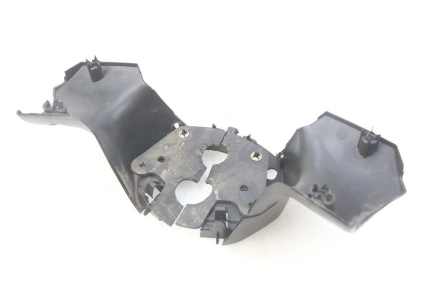 photo de REAR HANDLEBAR COVER PEUGEOT CITYSTAR 125 (2011 - 2017)