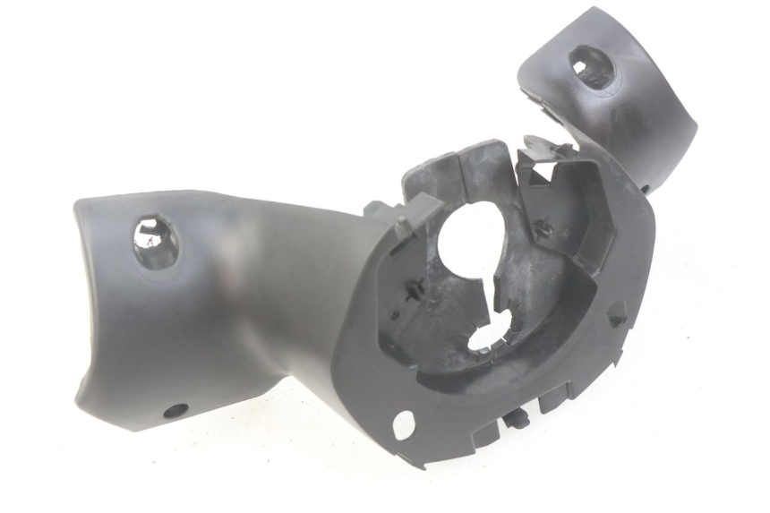 photo de REAR HANDLEBAR COVER PEUGEOT CITYSTAR 125 (2011 - 2017)
