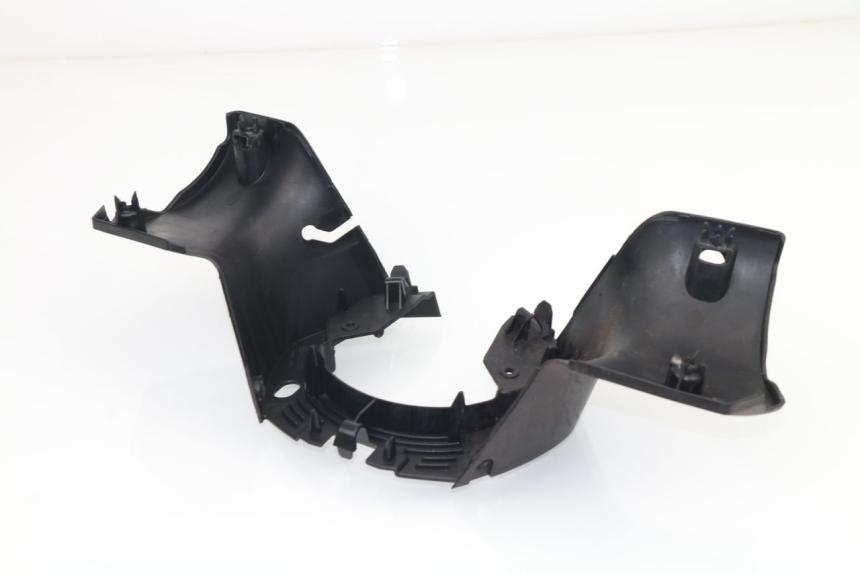 photo de REAR HANDLEBAR COVER PEUGEOT CITYSTAR 50 (2013 - 2017)