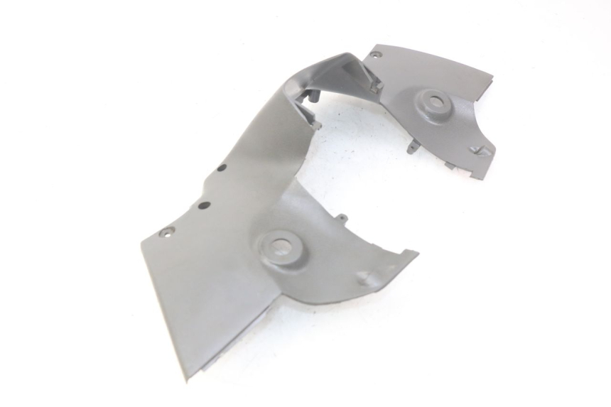 photo de REAR HANDLEBAR COVER SUZUKI CP 80 (1985 - 1996)