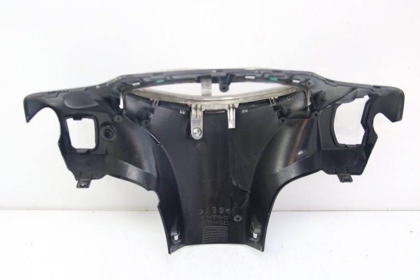 photo de REAR HANDLEBAR COVER YAMAHA D'ELIGHT DELIGHT 125 (2017 - 2020)